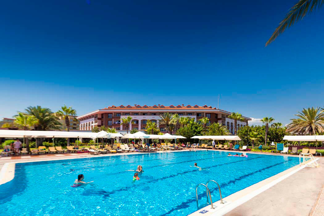 Club Hotel Turan Prince World - basen z podziałem na tory