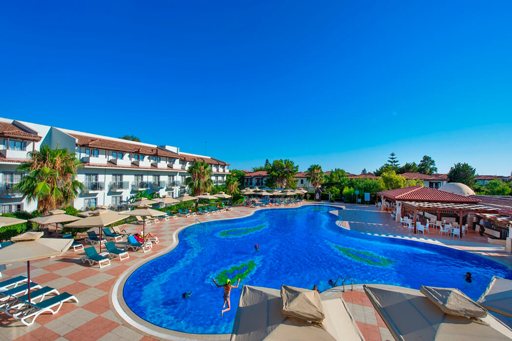 Hotel Club Nena - słoneczna Turcja