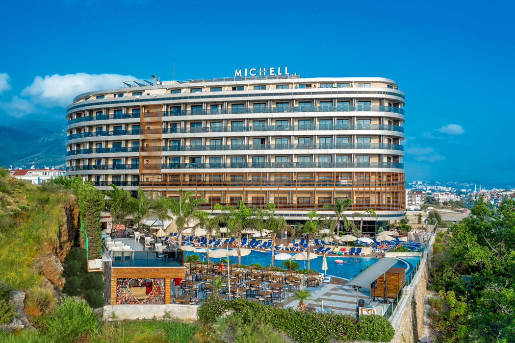 Michell Hotel Spa Beach Club Adult Only - widok na hotel