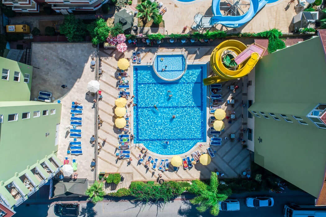 Sun Star Beach Hotel - widok z lotu ptaka na basen