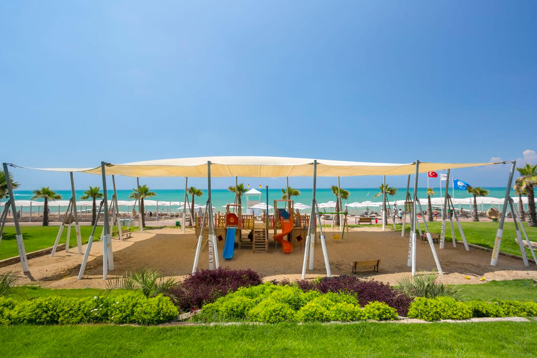 Hotel Gural Premier Belek - zadaszony plac zabaw na plaży