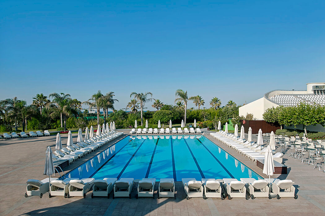 Hotel Calista Luxury Resort - widok na basen