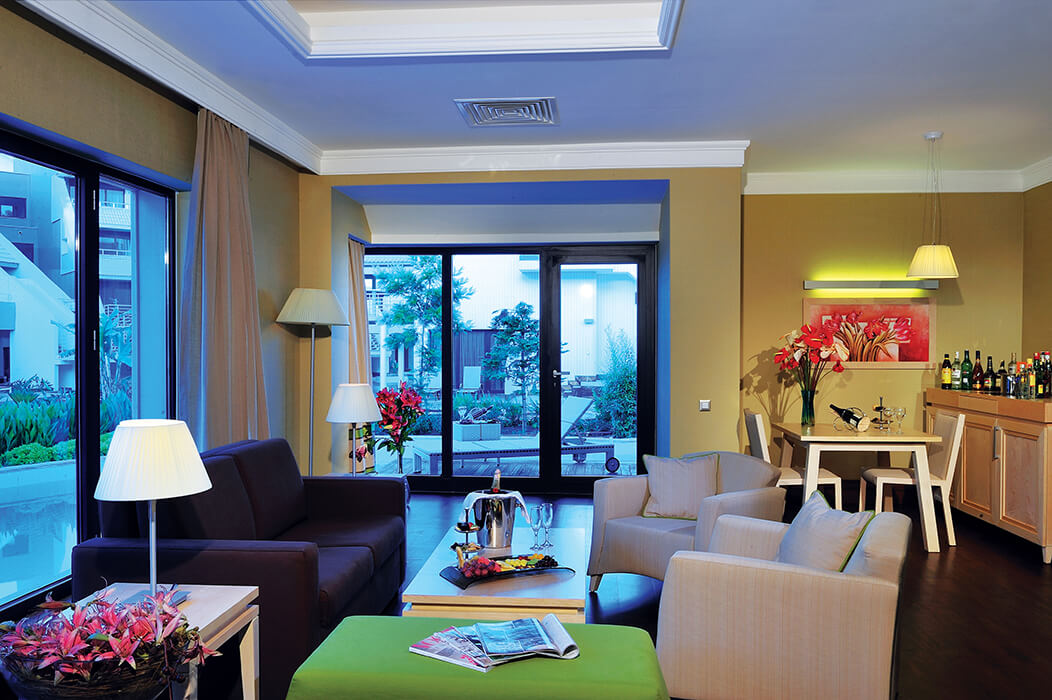Hotel Susesi Luxury - salon w love lake suite
