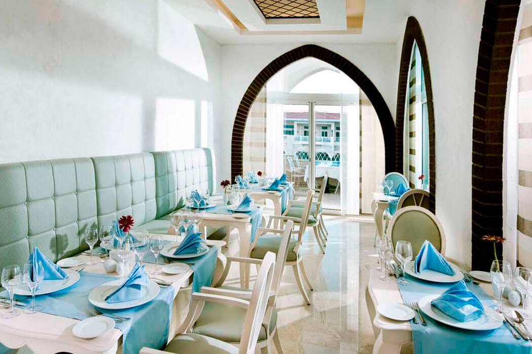 Hotel Gural Premier Tekirova - restauracja śródziemnorska