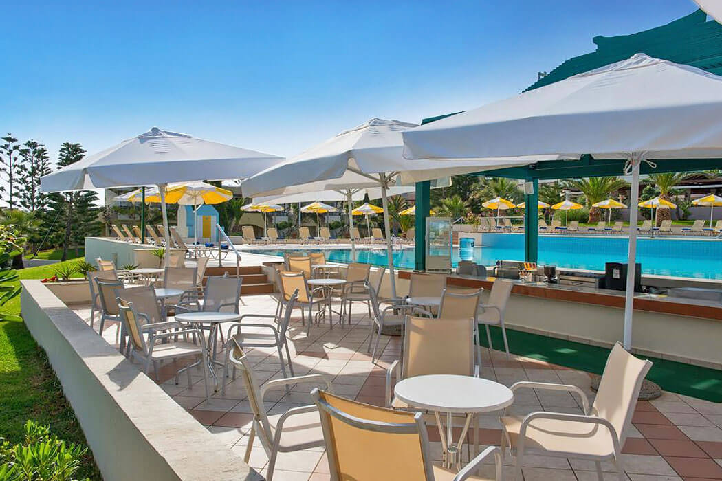 Hotel Iberostar Creta Marine - przy basenie